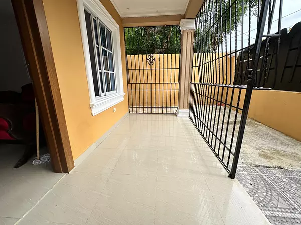casas - Casa de 2 niveles con mucho patio, Prado Oriental 3