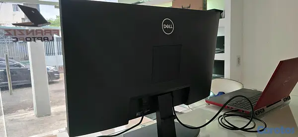 computadoras y laptops - Monitor Dell 27 Pulg Full HD 75hz hdmi  Nuevo de Caja  3
