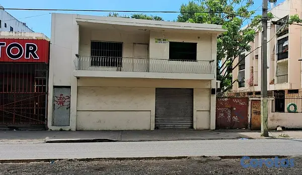 oficinas y locales comerciales - En Venta AV. 27 DE FEBRERO Amplio Local / Solar  p 2