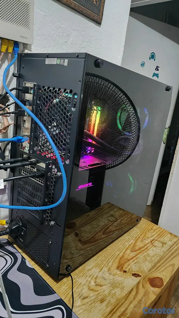 computadoras y laptops - PC DESKTOP EN VENTA PRECIO NEGOCIABLE 3