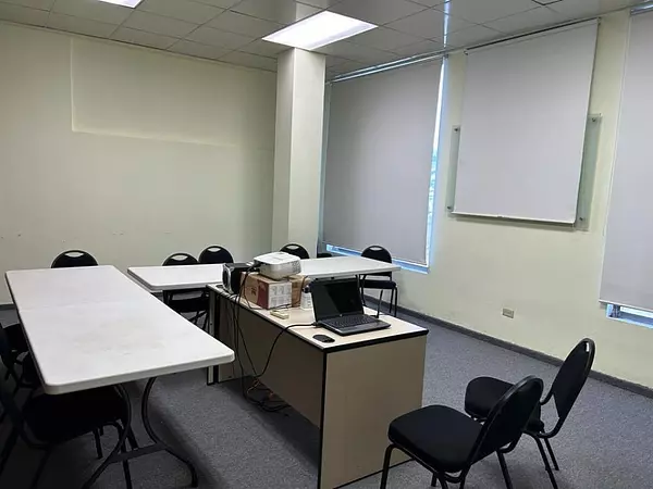 oficinas y locales comerciales - Edificio en GASCUE 7