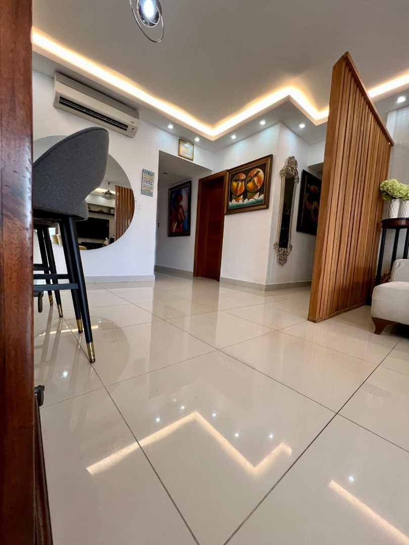 apartamentos - Vendo urbanización real dos habitaciones 2.5 baños dos parqueos balcón tipo terr 6