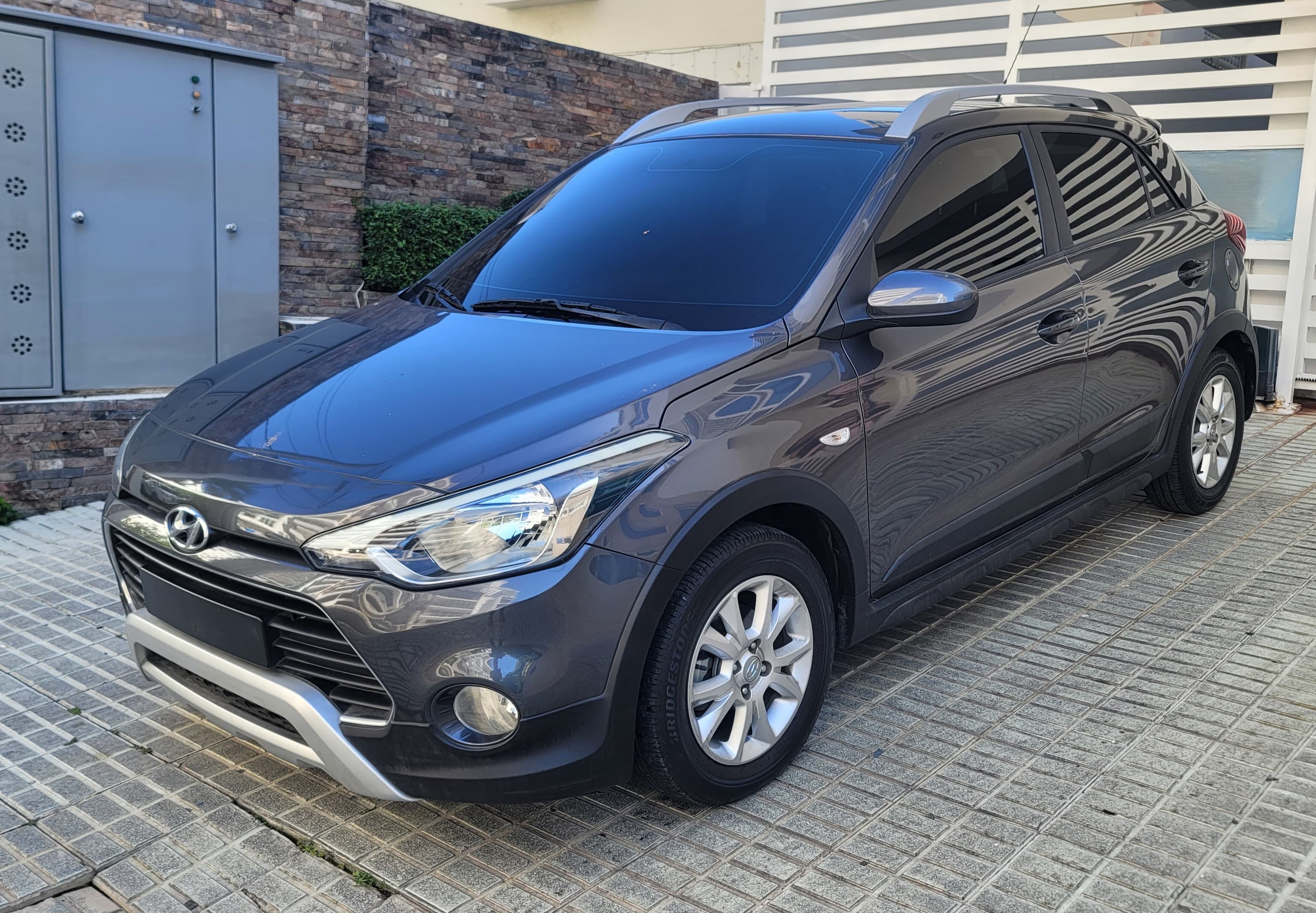 carros - hiunday grand  i20 2021 1