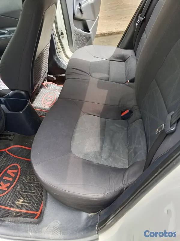 carros - VENDO KIA RIO 2016 EN BUENAS CONDICIONES 12