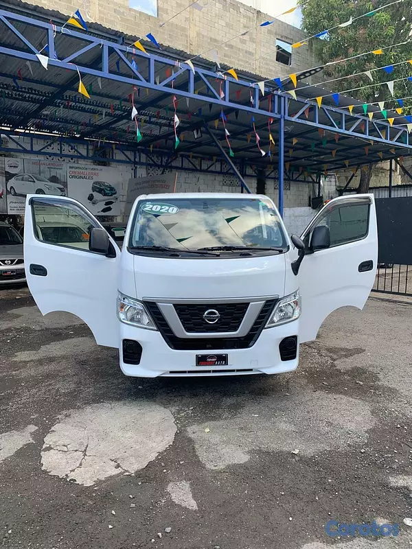 otros vehiculos - NISSAN NV350 CARAVAN  7