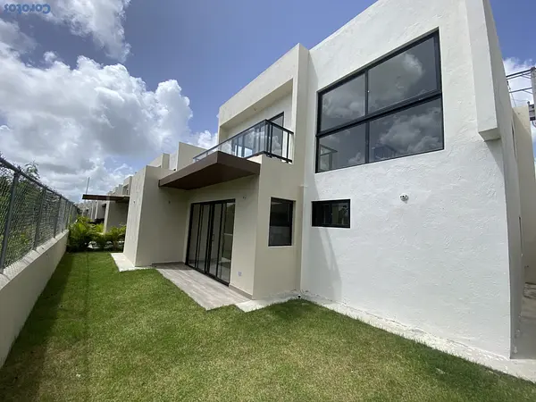 casas - Se vende villa en Atabey Punta Cana,  3 habitaciones más cuarto de servicio  5