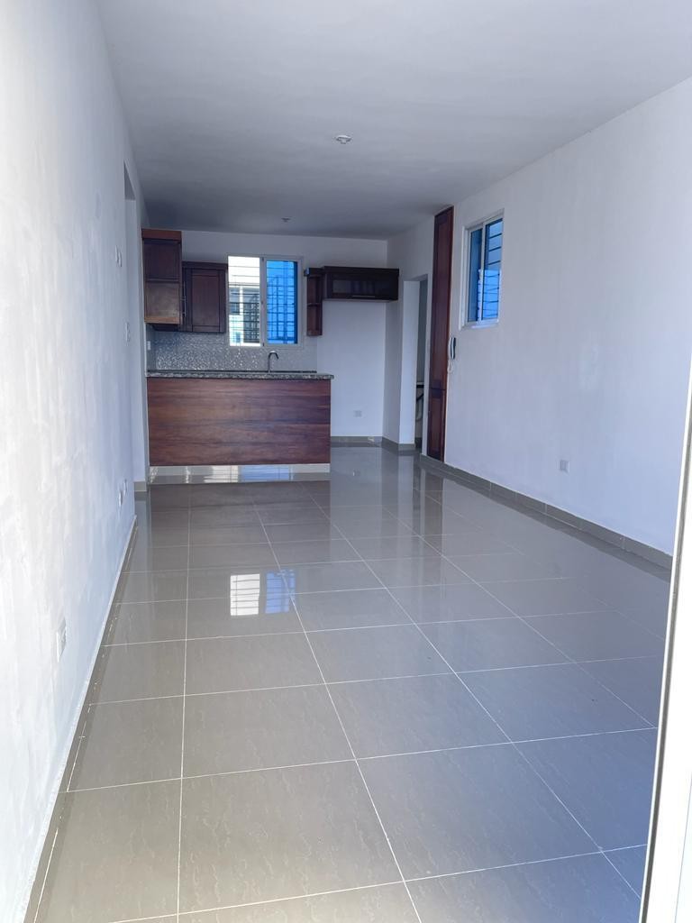 apartamentos - Vendo apartamento en 3er nivel ubicado en los Llanos de Gurabo 5