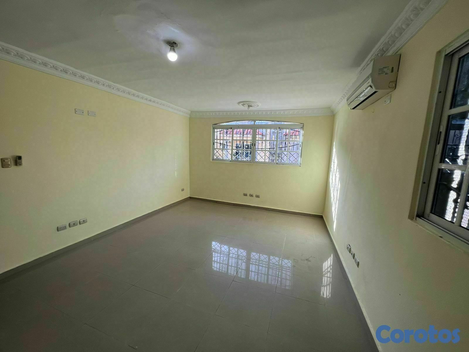 casas - Vendo casa vista hermosa, Santo Domingo Este  6