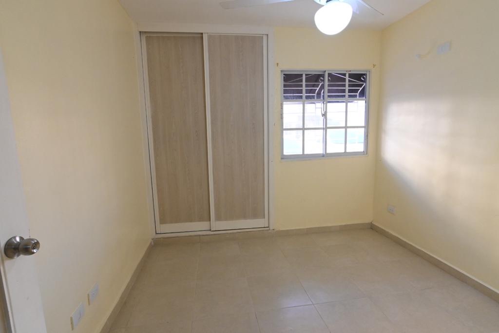 apartamentos - Residencial Las Palmeras esta ubicado en la Aut. De San Isidro después del Ole. 6