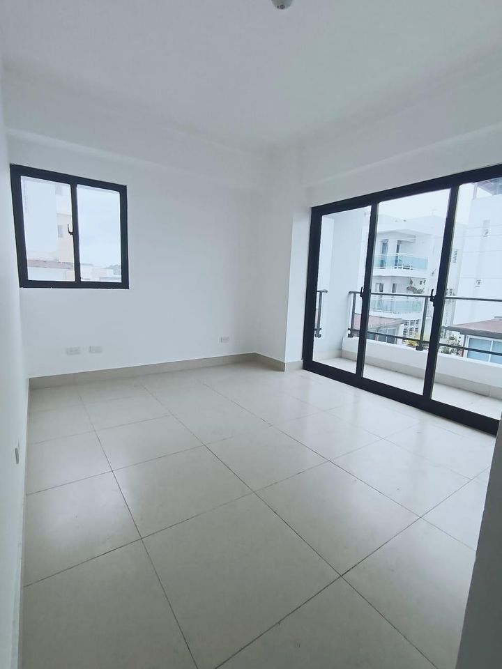 apartamentos - A estrenar apartamento con balcón en los prados  3