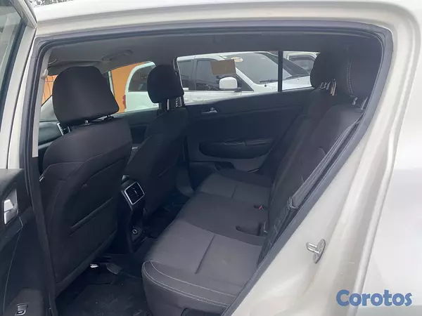 jeepetas y camionetas - Kia Sportage LX 2021 9