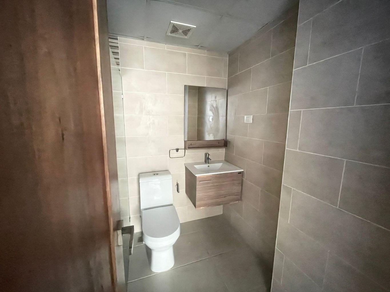 apartamentos - Espectacular apartamento en alquiler 2do nivel con terraza 3