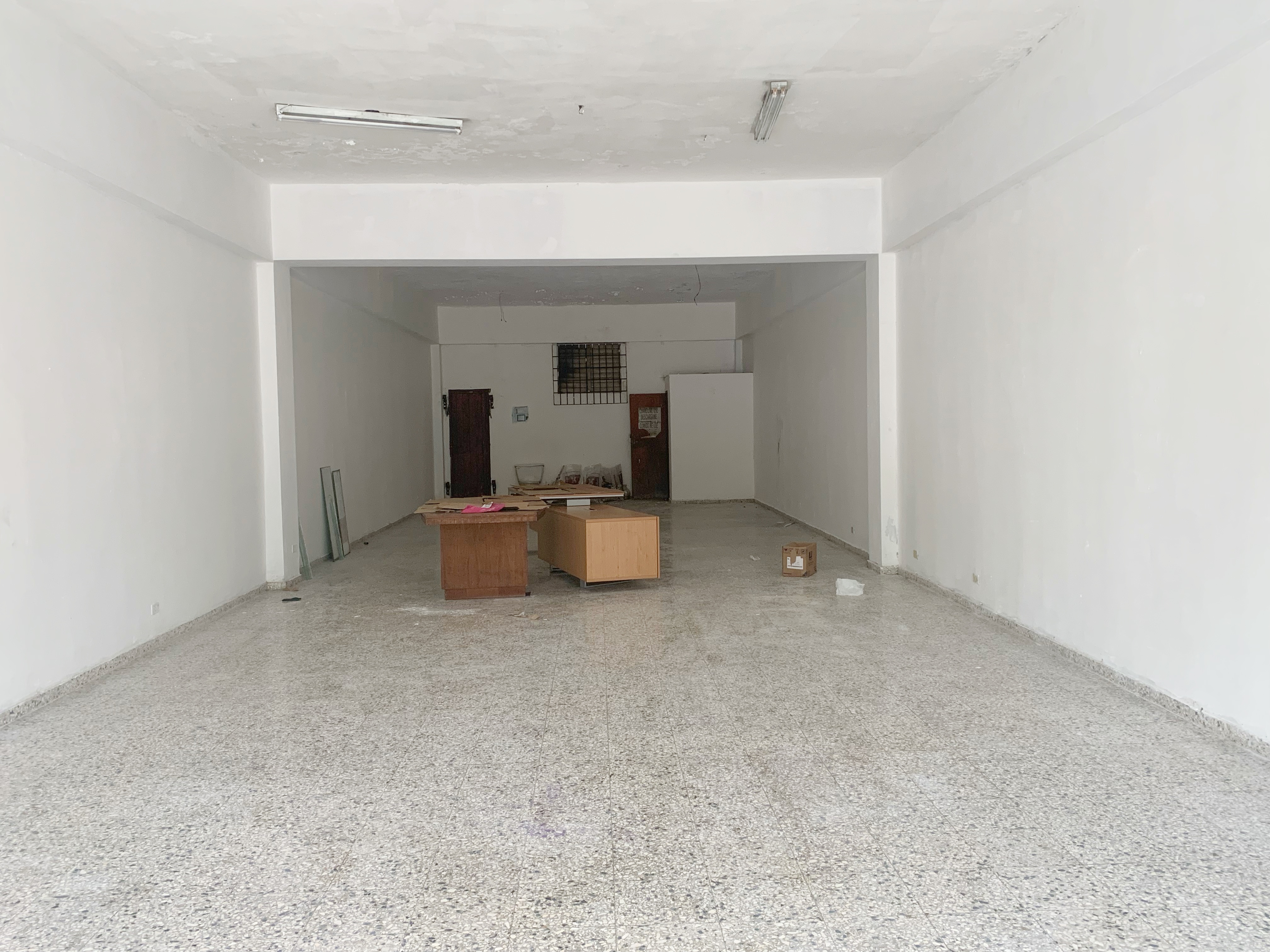 oficinas y locales comerciales - Local céntrico primer nivel 1