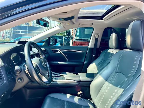 jeepetas y camionetas - Lexus rx 350 2023 4