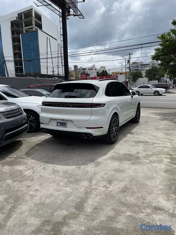 jeepetas y camionetas - Porsche Cayenne 2024 6