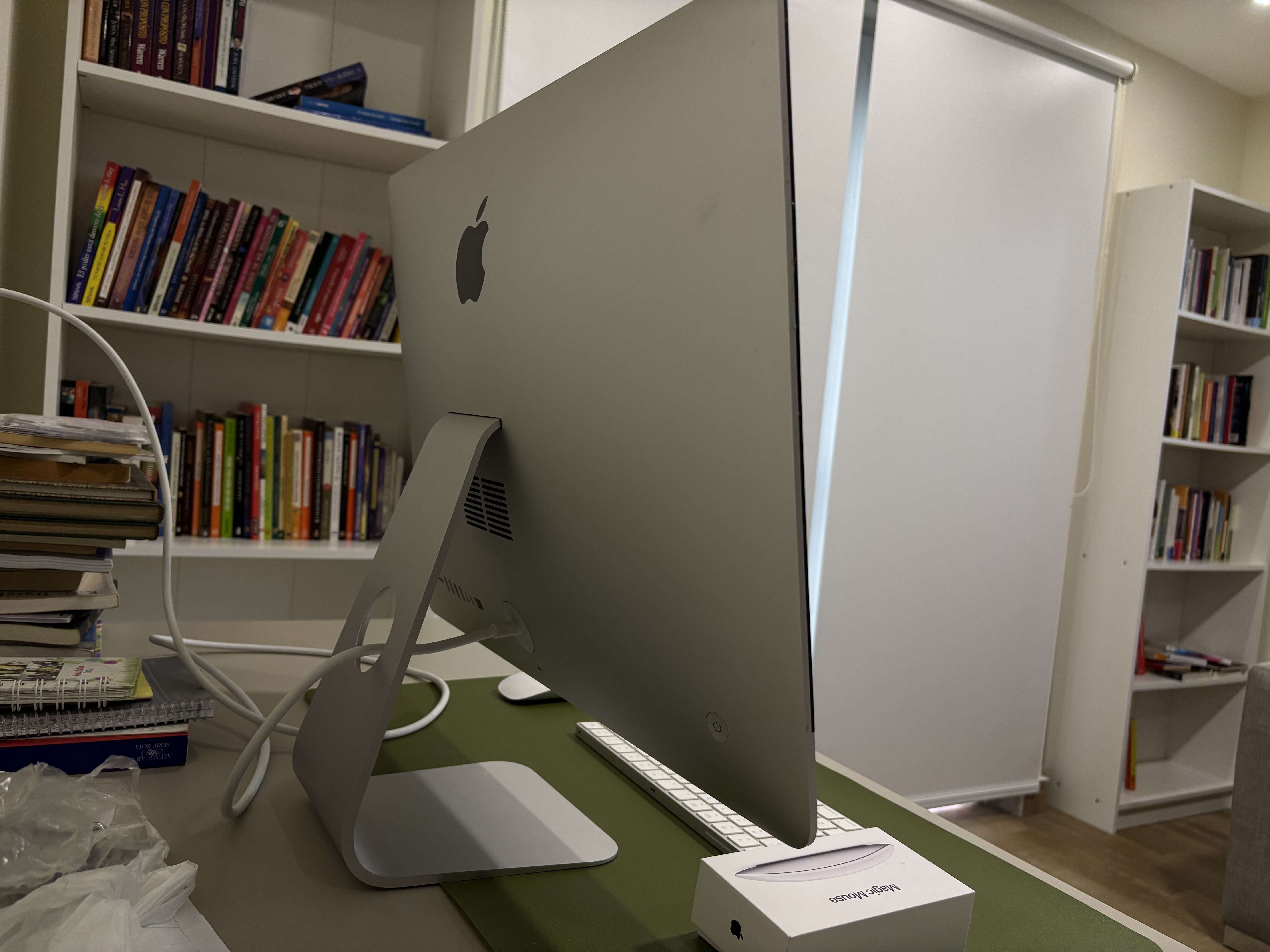 computadoras y laptops - Vendo imac 2017 32gb ram y 1Tb SSD de 21¨ 3