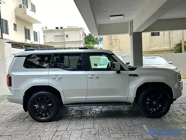 jeepetas y camionetas - Toyota Land Cruiser Prado LUXURY 1L 2026 3