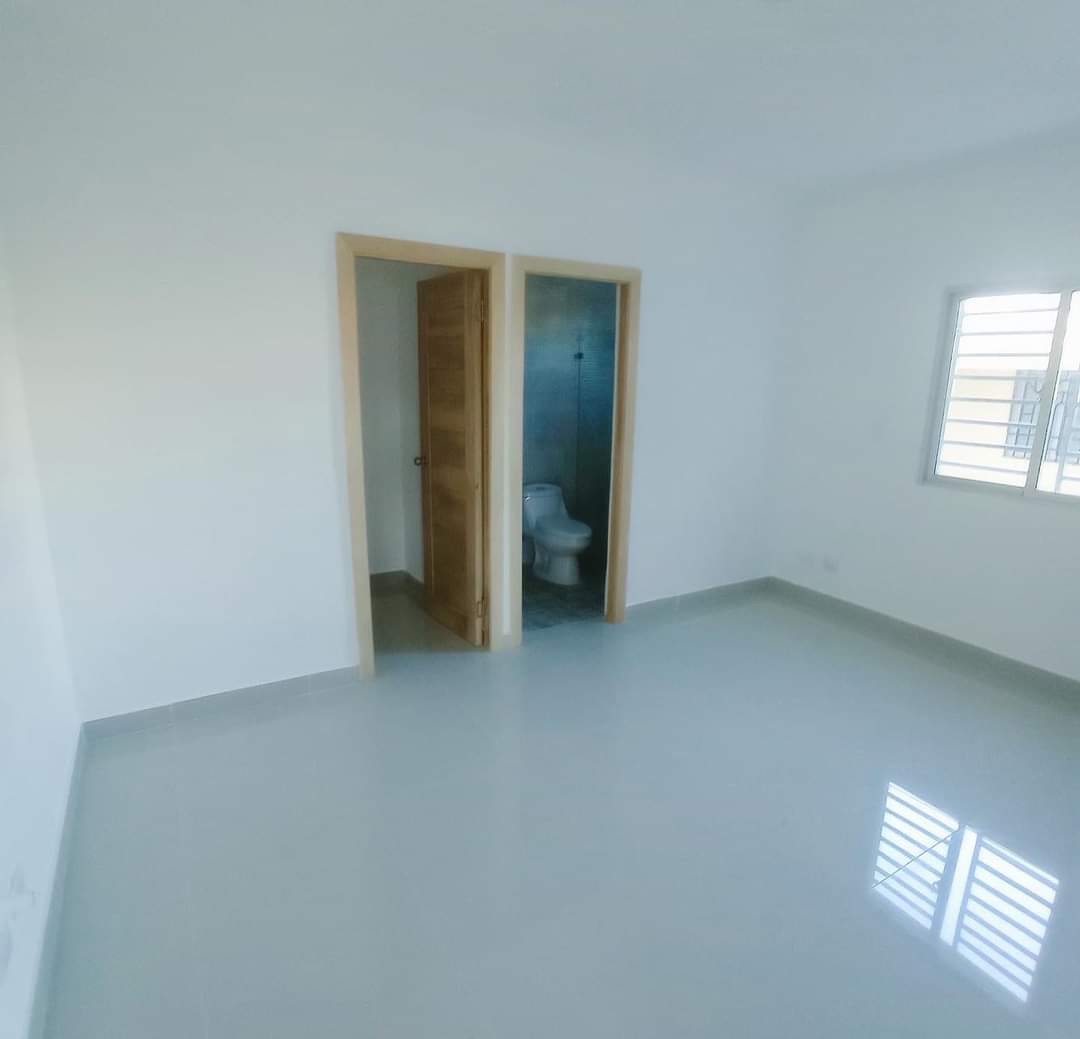 apartamentos - Venta de apartamento en la autopista de san Isidro prado oriental con terraza  2