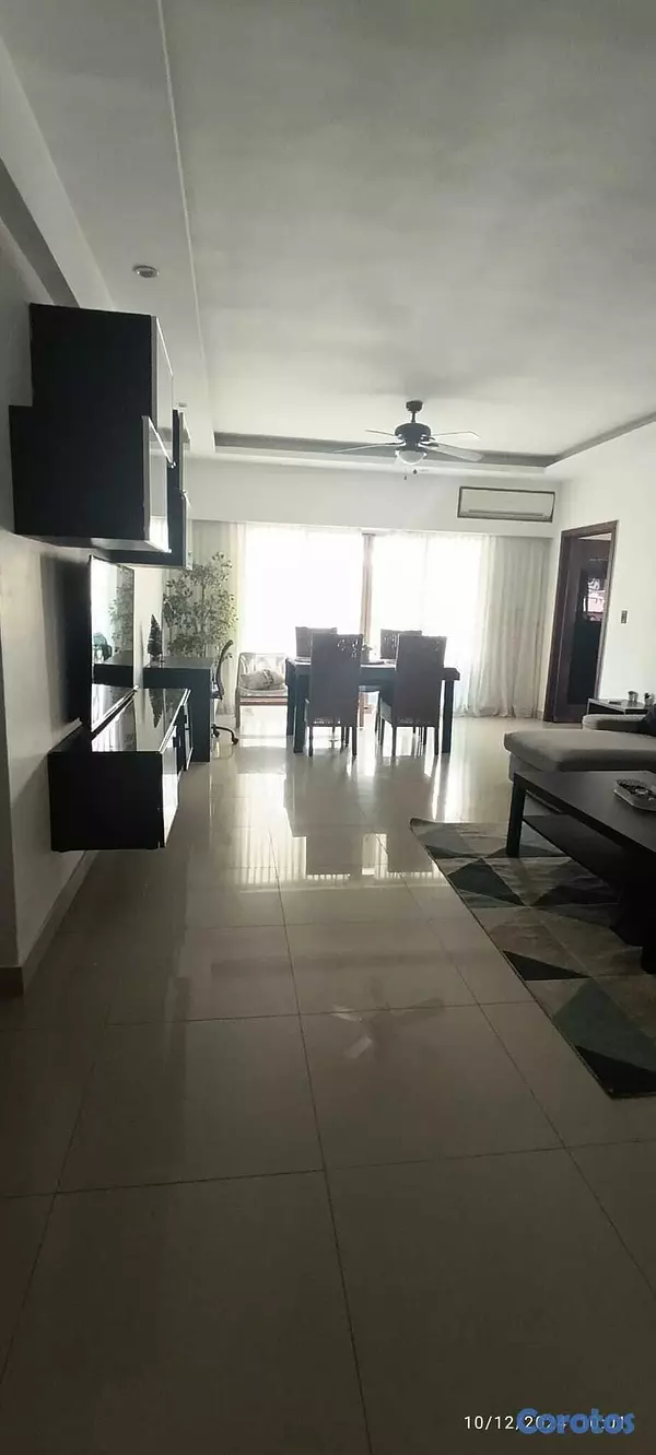 apartamentos - Renacimiento, Impecable apartamento con Balcón 2