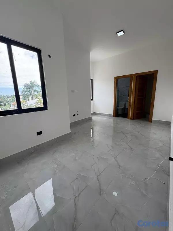 casas - vendo casa Arroyo hondo espectacular 4 habitaciones con baño 7 parqueos  11
