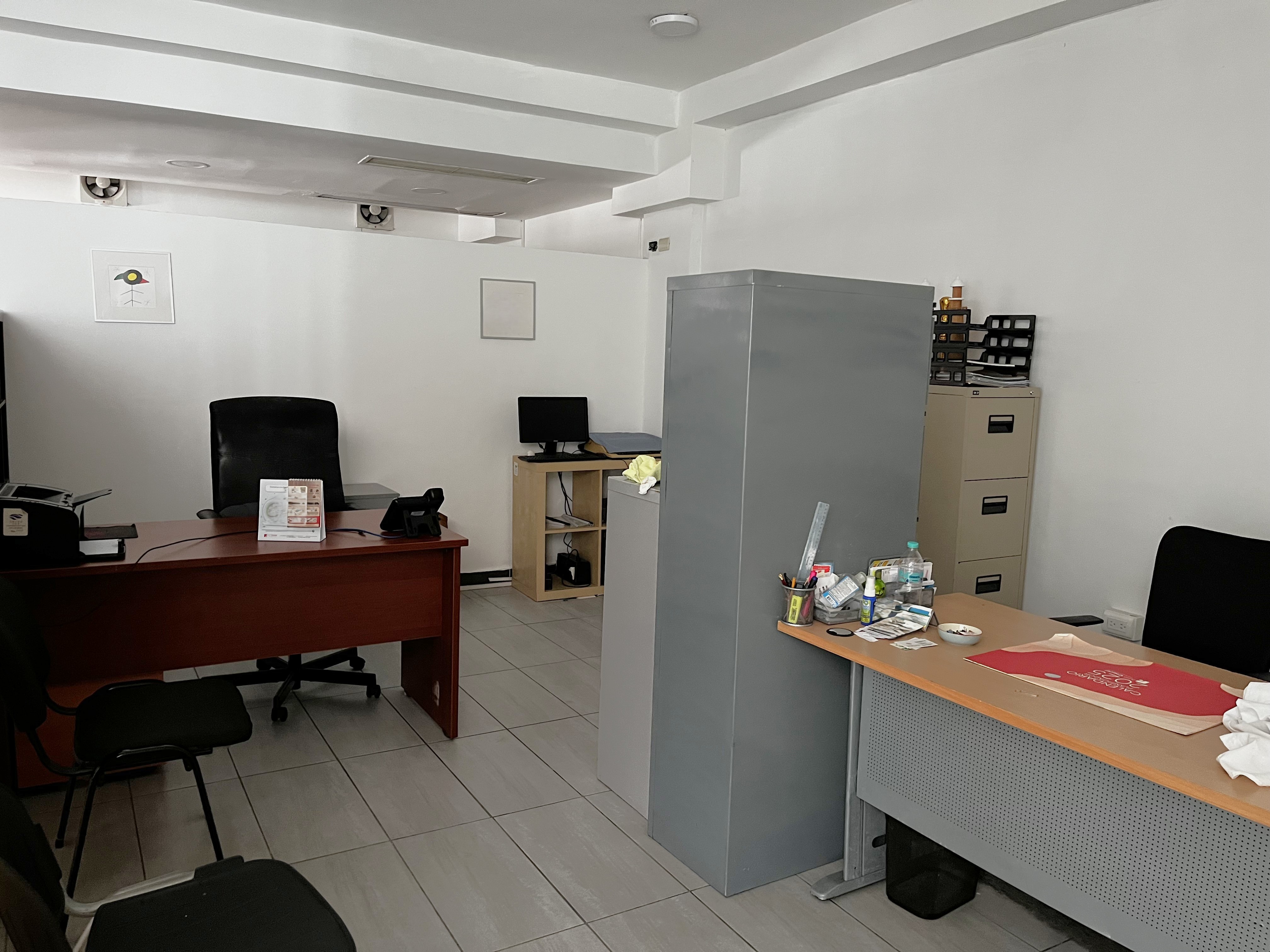 oficinas y locales comerciales - Oficina Alquiler Naco de 120 m2. Segundo Nivel  8
