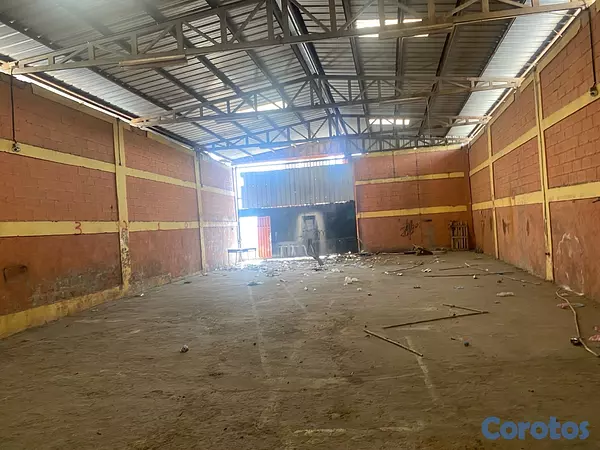 oficinas y locales comerciales - se alquila nave  3