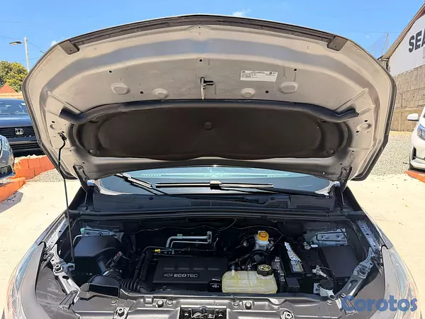 jeepetas y camionetas - • 2020 Chevrolet Trax LT
 11