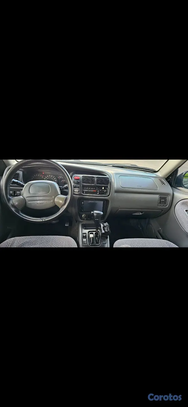 jeepetas y camionetas - Suzuki grand vitara 2001 V6 13