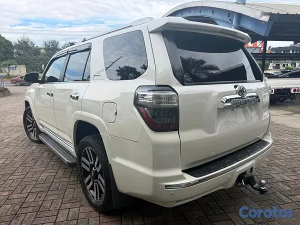 jeepetas y camionetas - Toyota 4runner limited 2016 5