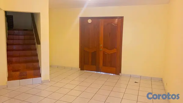 casas - Casa de alquiler en alameda 11
