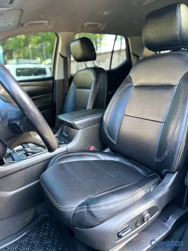 jeepetas y camionetas - CHEVROLET TRAVERSE LT 2018 14