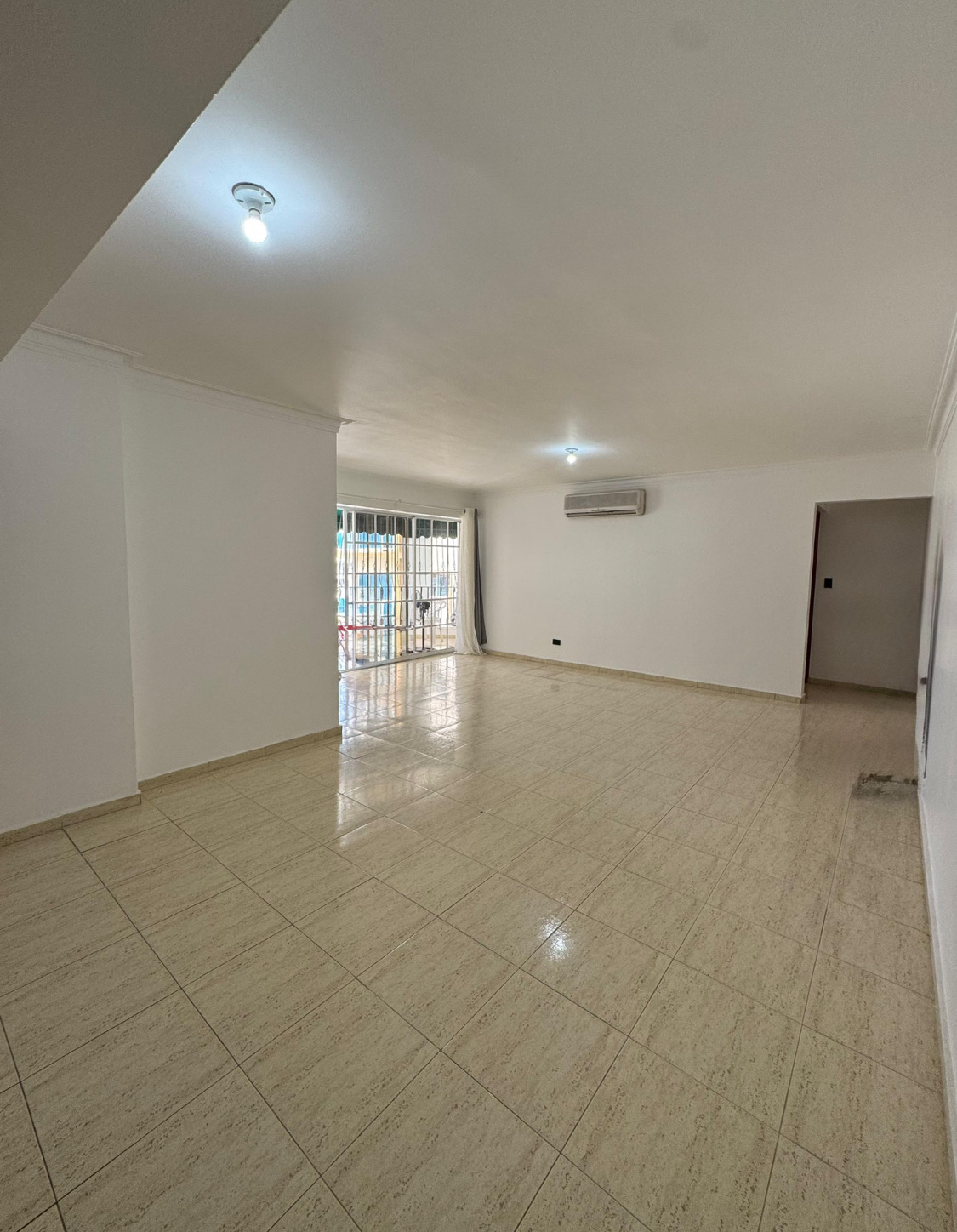 apartamentos - hermoso apartamento ubicado en Evaristo morales  1