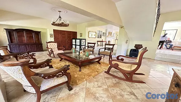 casas vacacionales y villas - Villa en Jarabacoa, al lado del Rio. 4