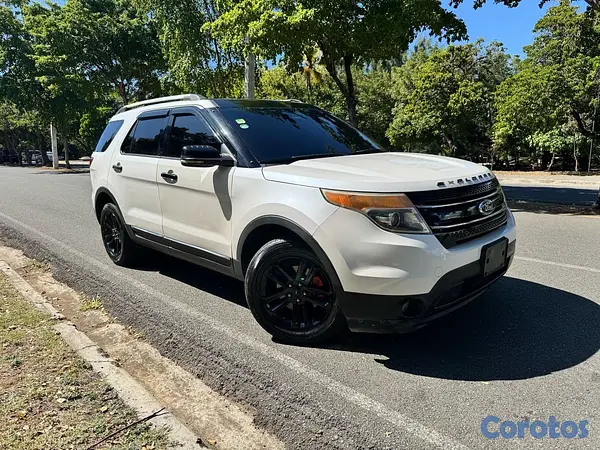 jeepetas y camionetas - RD$550,000 negociable  3