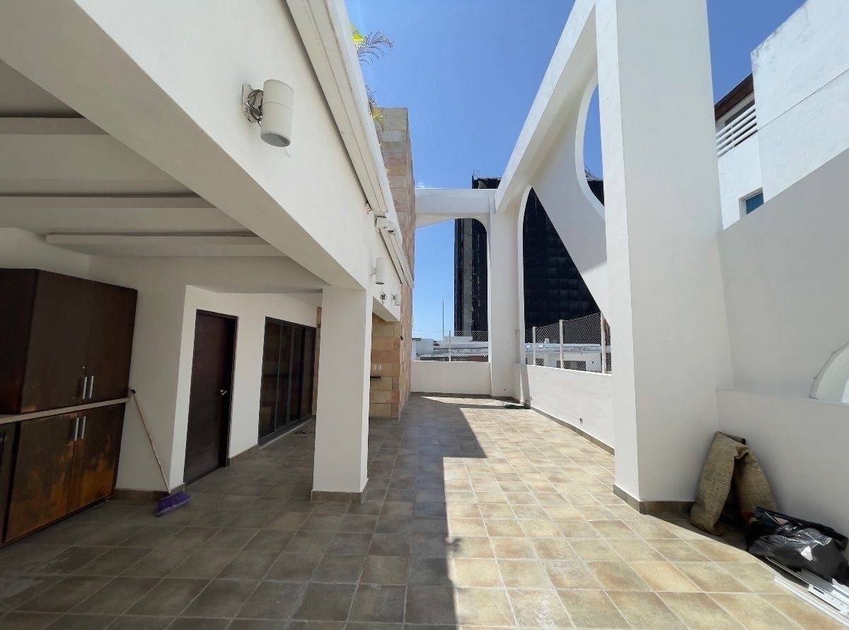 apartamentos - venta de penthouse de 2 niveles en naco de 391mts Distrito nacional  3