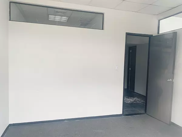oficinas y locales comerciales - Local comercial en primer nivel  2