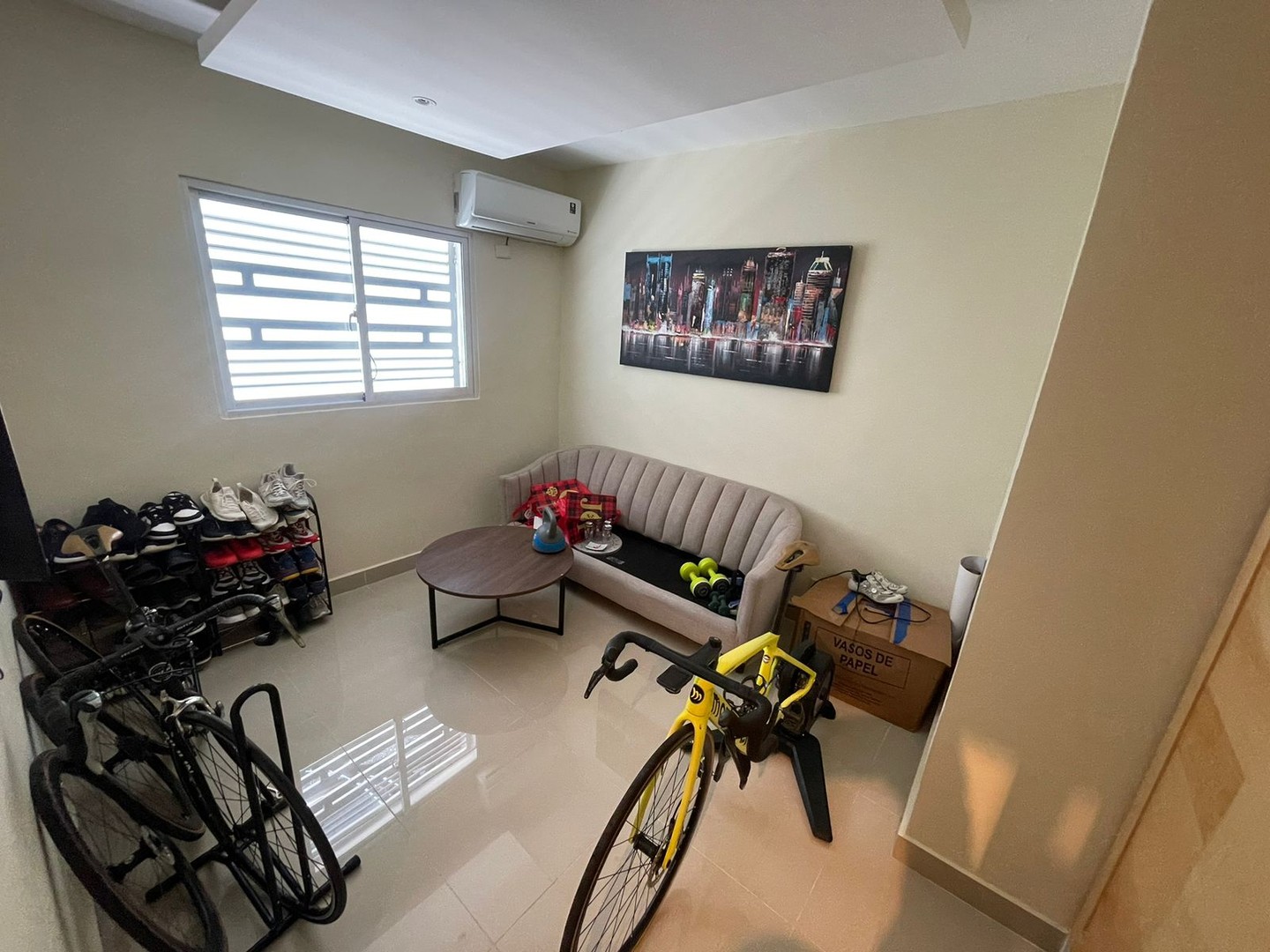 apartamentos - VENDO Hermoso Apartamento Moderno en 1er Piso en Ensanche Ozama SD
Código: PD235 5
