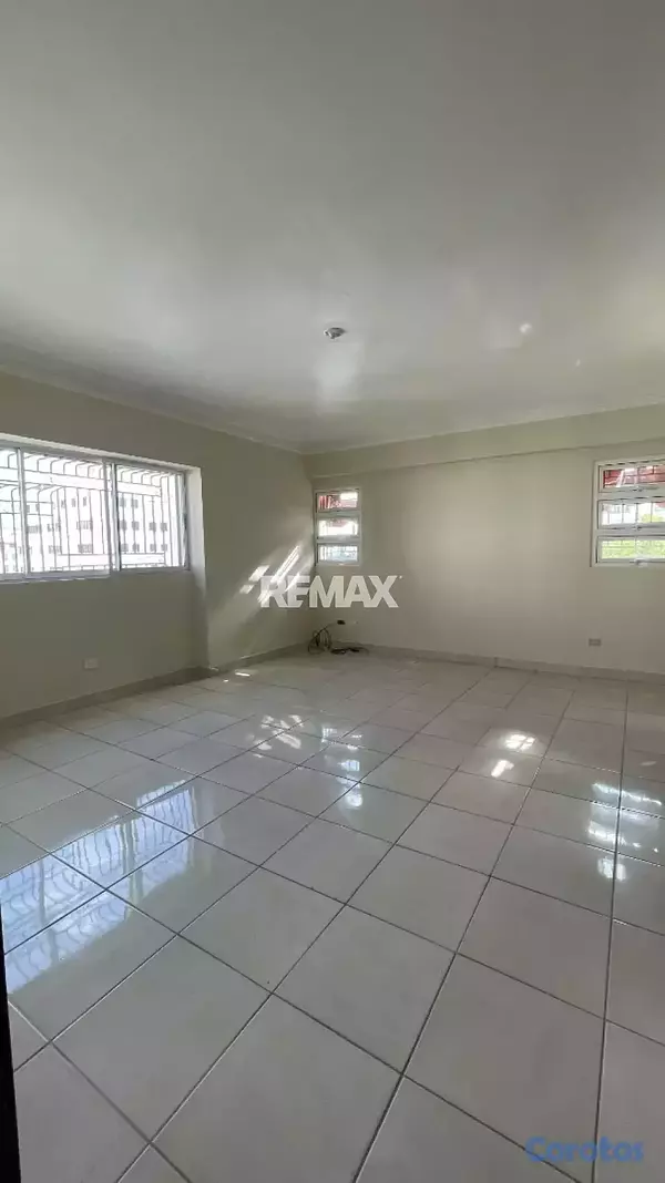 apartamentos - ESPACIOSO apartamento en alquile en EVARISTO MORAL 15