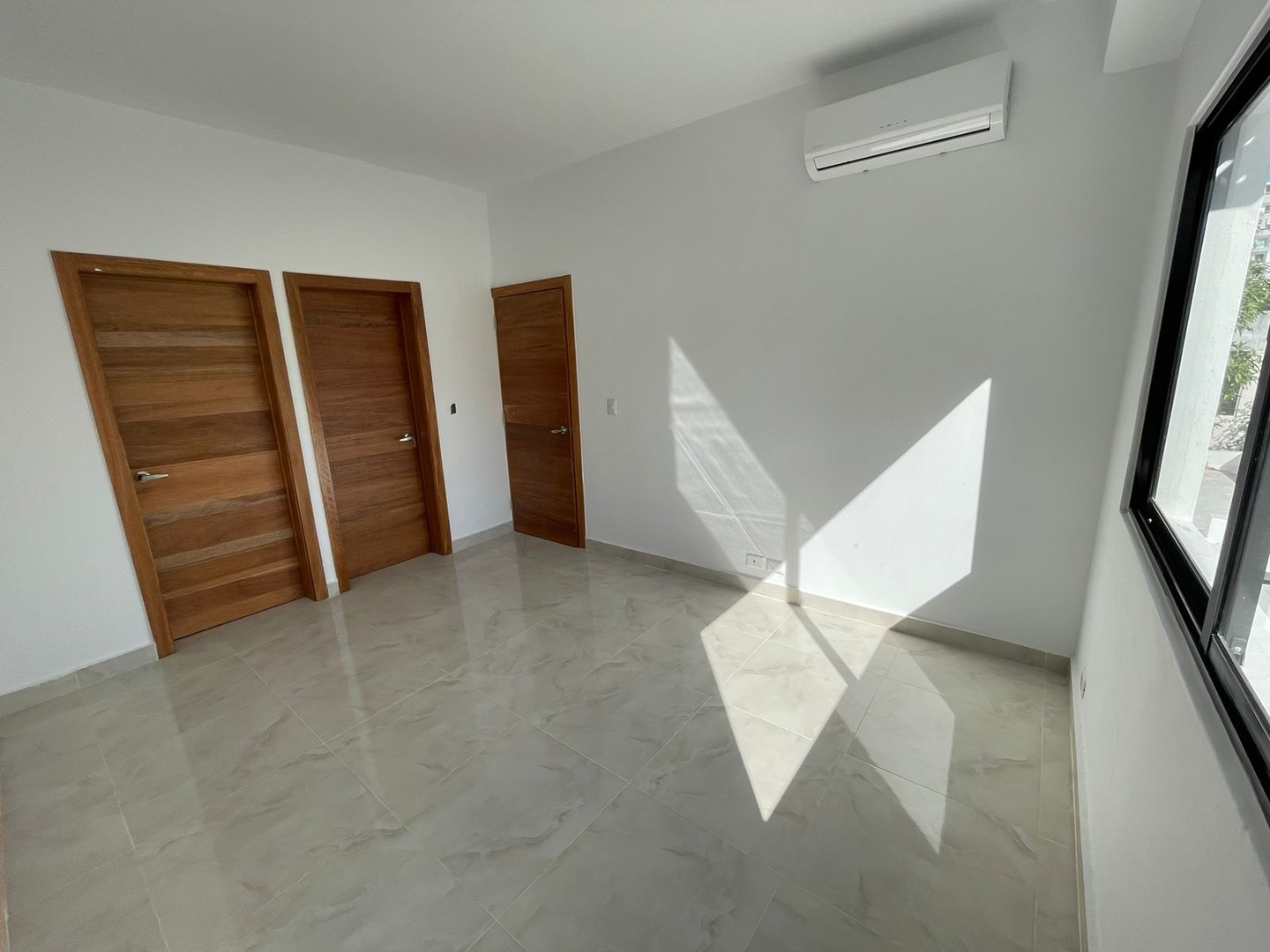 apartamentos - Renacimiento D. N📍 Apartamento en torre de lujo familiar. 2