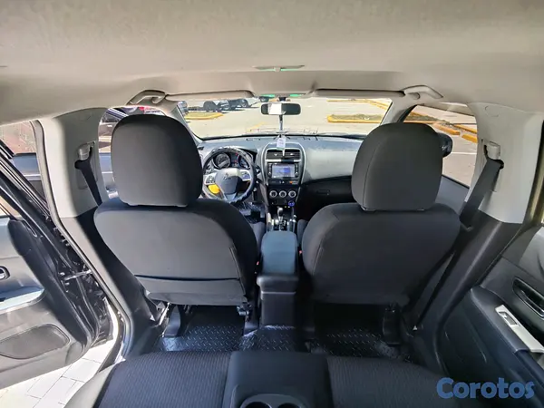 jeepetas y camionetas - Mitsubishi Outlander 7