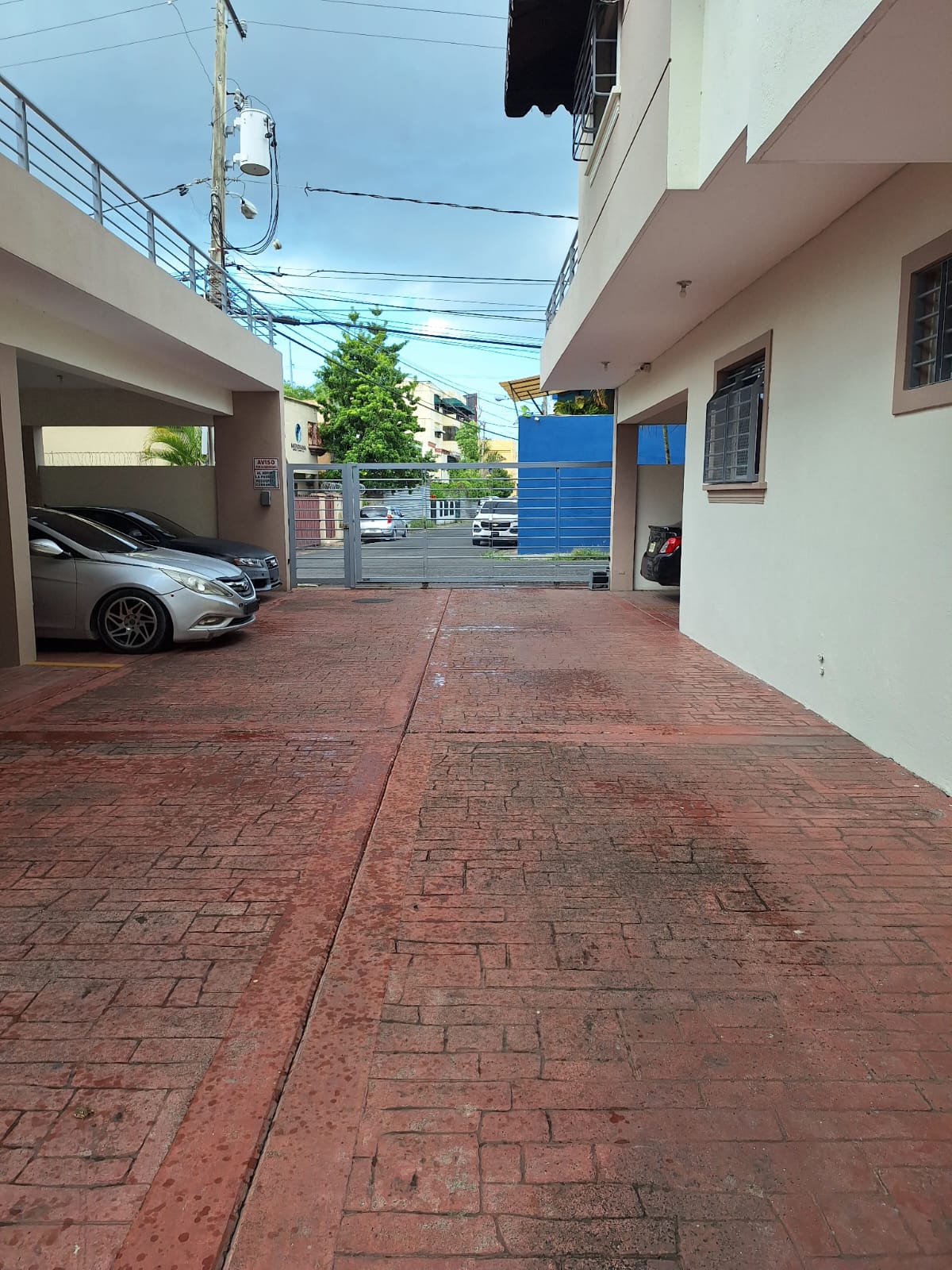 apartamentos - Rento apartamento amueblado 2da con terraza 8