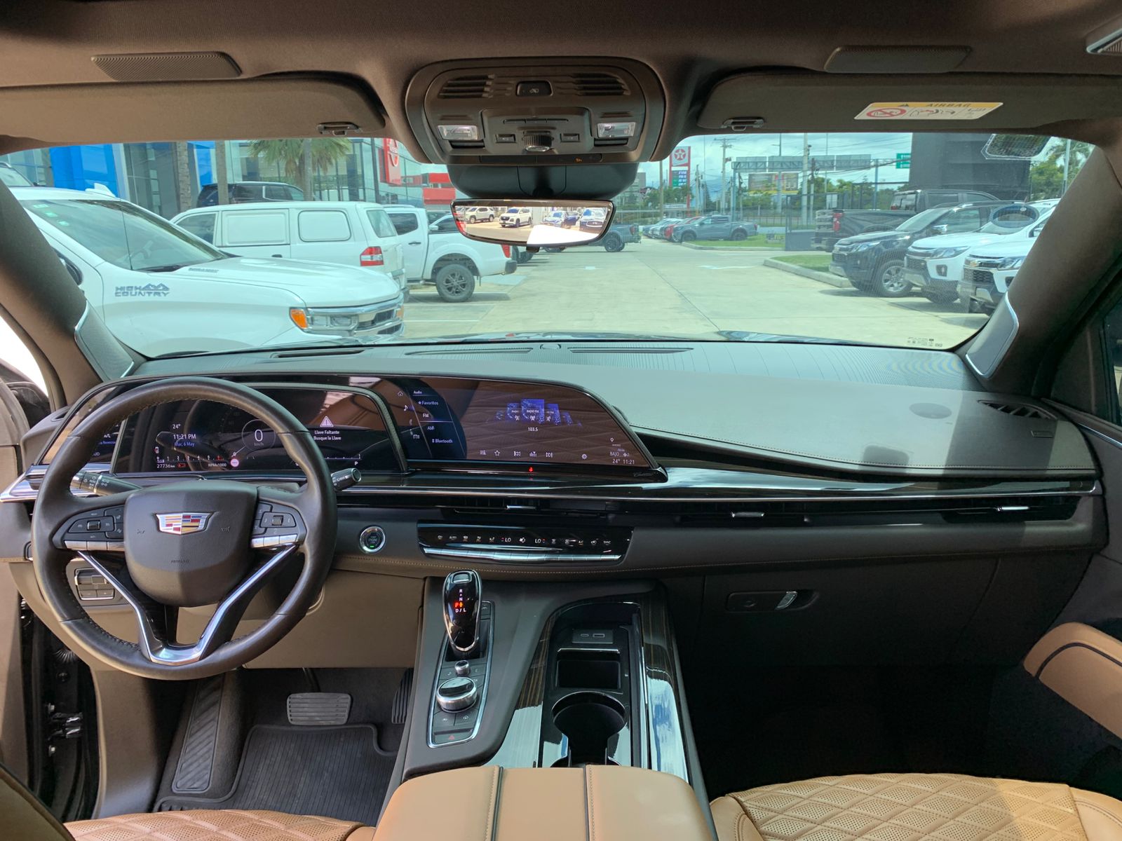 jeepetas y camionetas - Cadillac Escalade Premium Luxury 2023 6