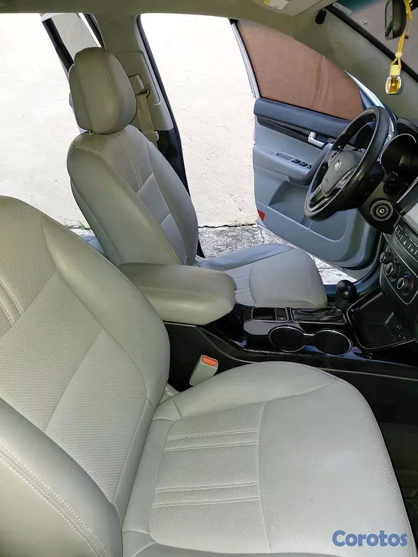 jeepetas y camionetas - 🚘 Kia Sorento 2015 en Venta 🚘 11