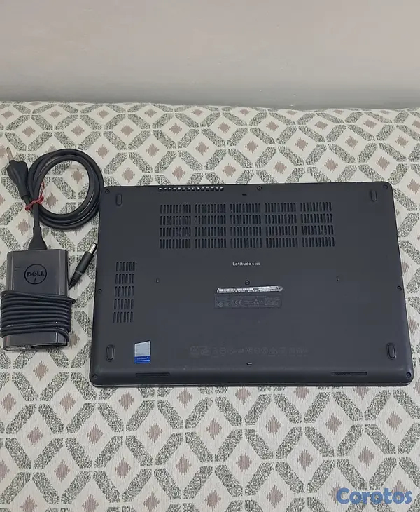 computadoras y laptops - Laptop Dell 512GB SSD M.2 16GB  Nvme i5 8va Gen 4