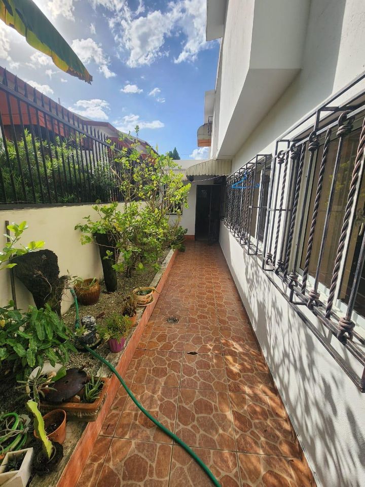 casas - Casa en venta en avenida República de Colombia  5