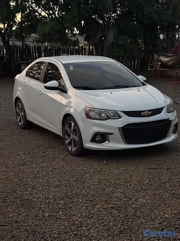 carros - Chevrolet Sonic 2018 8