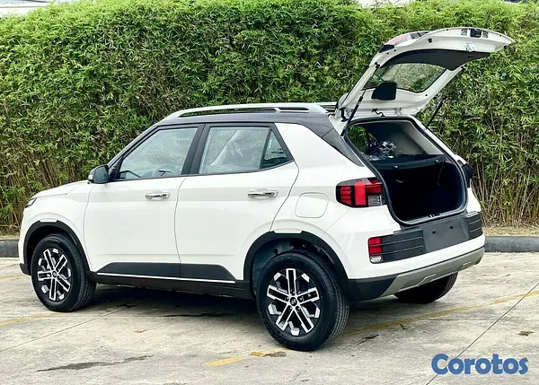 carros - HYUNDAI VENUE FULL (DOBLE TONO) 2025 8
