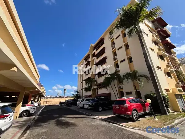 apartamentos - Venta de un apartamento amplio ubicado en Ensanche 5