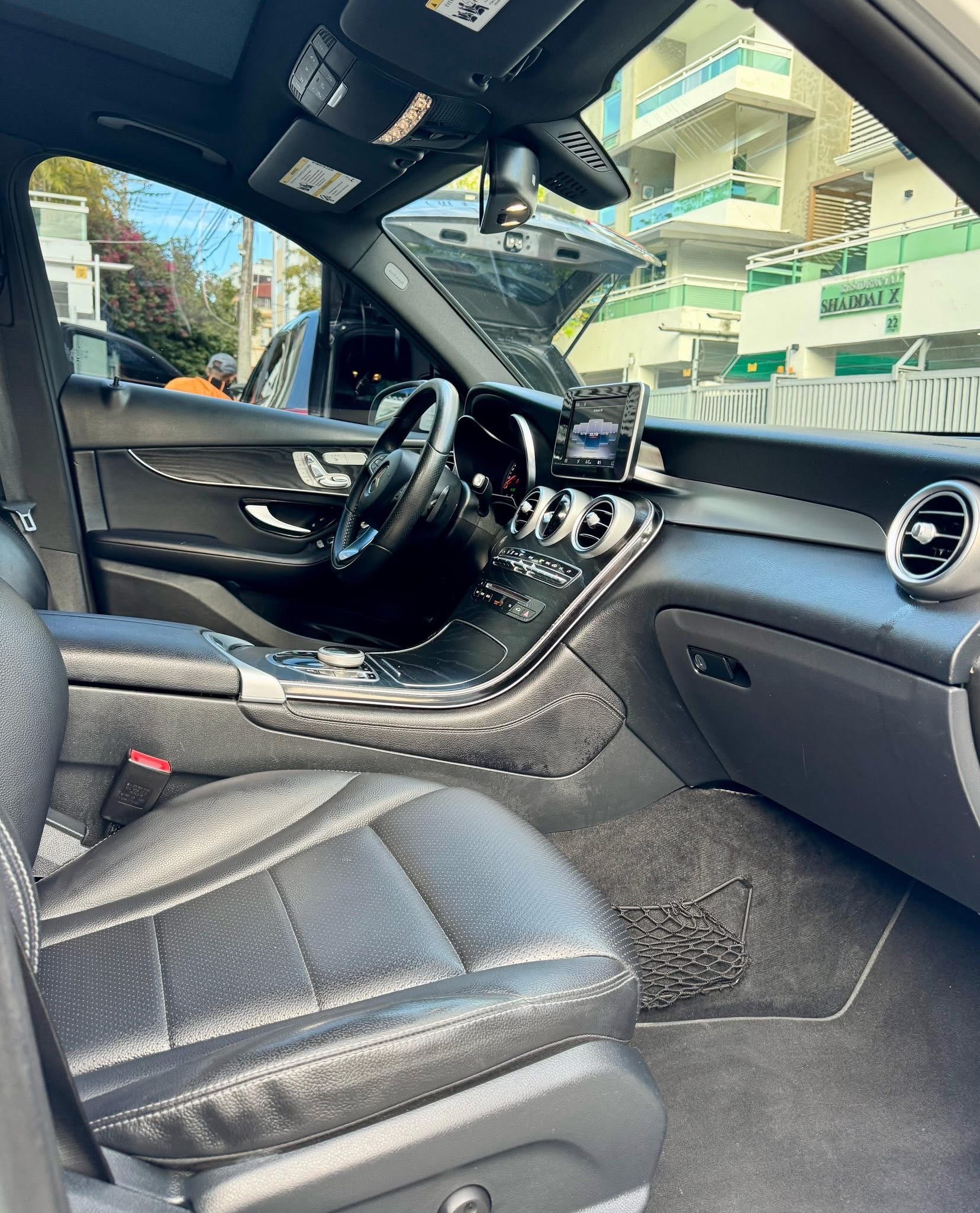 jeepetas y camionetas - Mercedes Benz GLC300 2018 4Matic  7