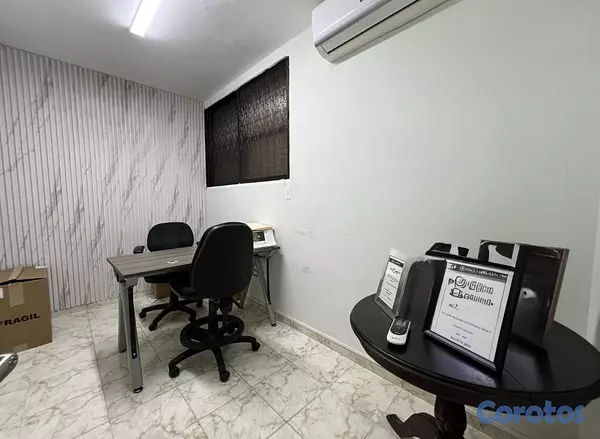 oficinas y locales comerciales - CASA COMERCIAL  5